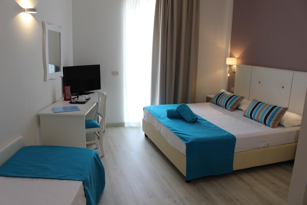 Nicolaus Prime Il Gabbiano Hotel Pulsano Esterno foto