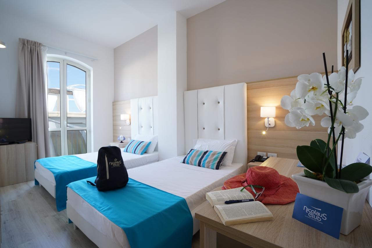 Nicolaus Prime Il Gabbiano Hotel Pulsano Esterno foto