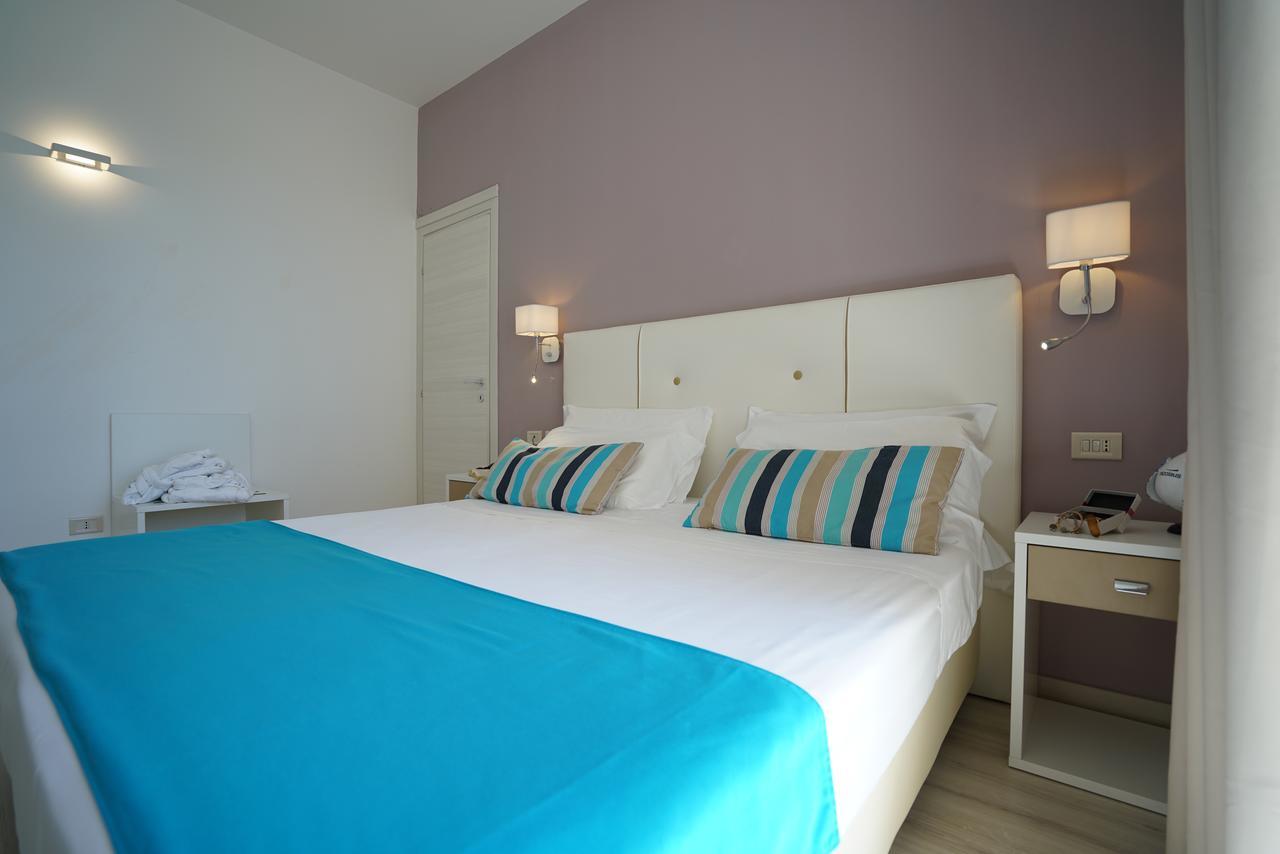 Nicolaus Prime Il Gabbiano Hotel Pulsano Esterno foto
